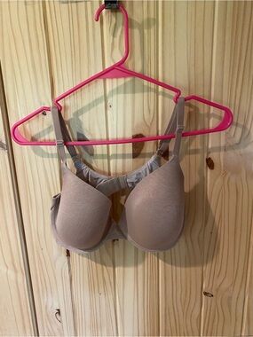 Victoria’s Secret Uplift Semi Demi Bra beige 36D